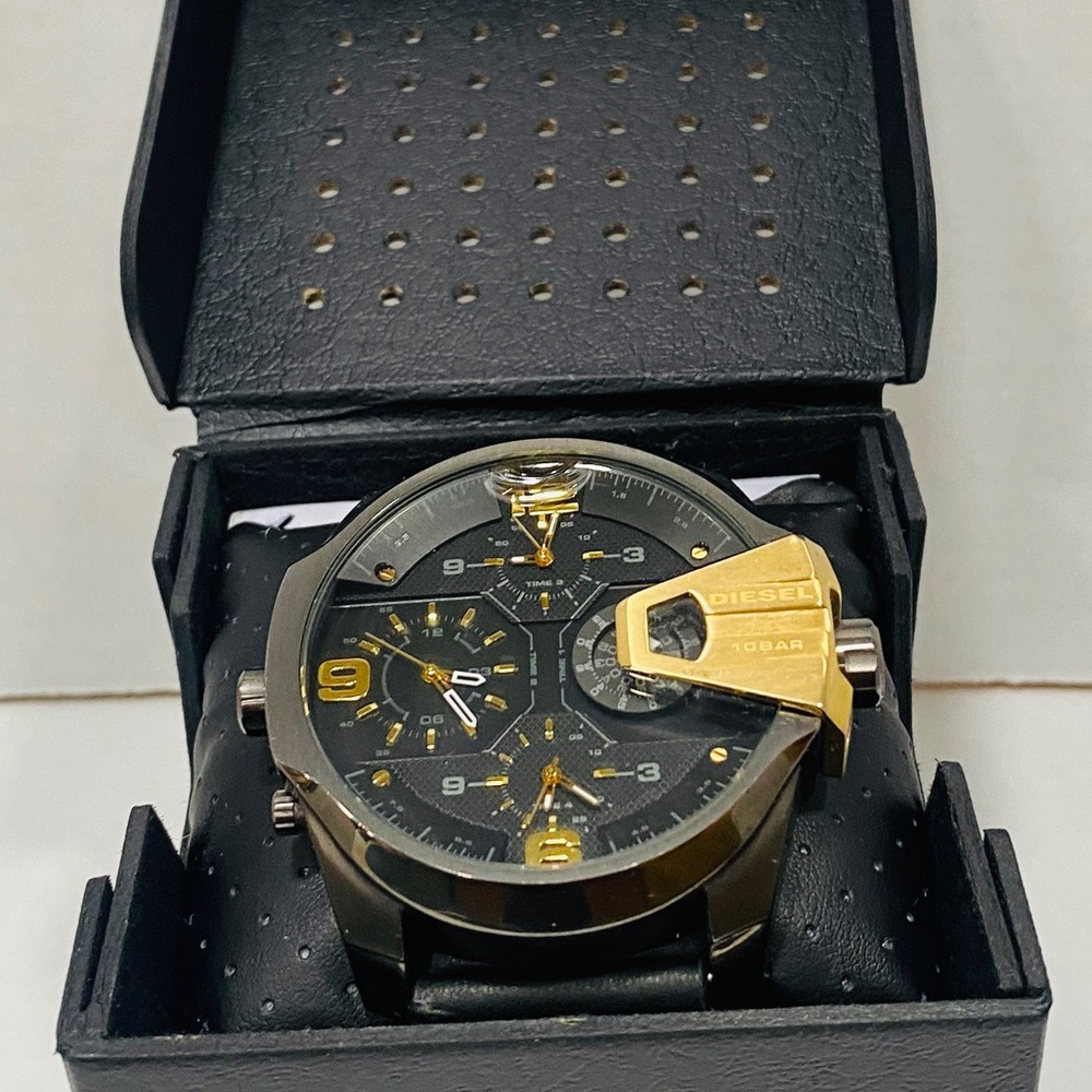 DZ7377 Men's Diesel Black Dial Uber Chief Watch